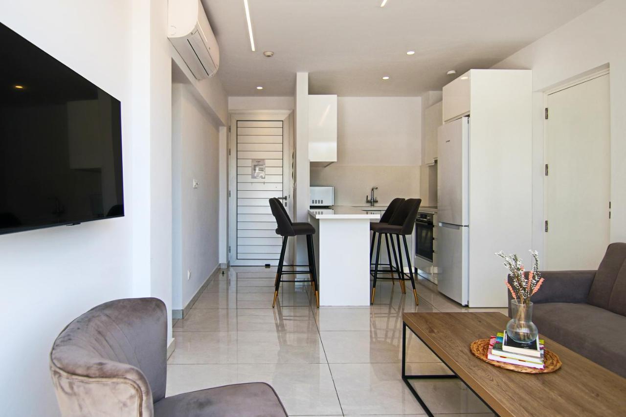 Phaedrus Living - Seaside Executive Flat Harbour 207 Apartment Paphos Ngoại thất bức ảnh